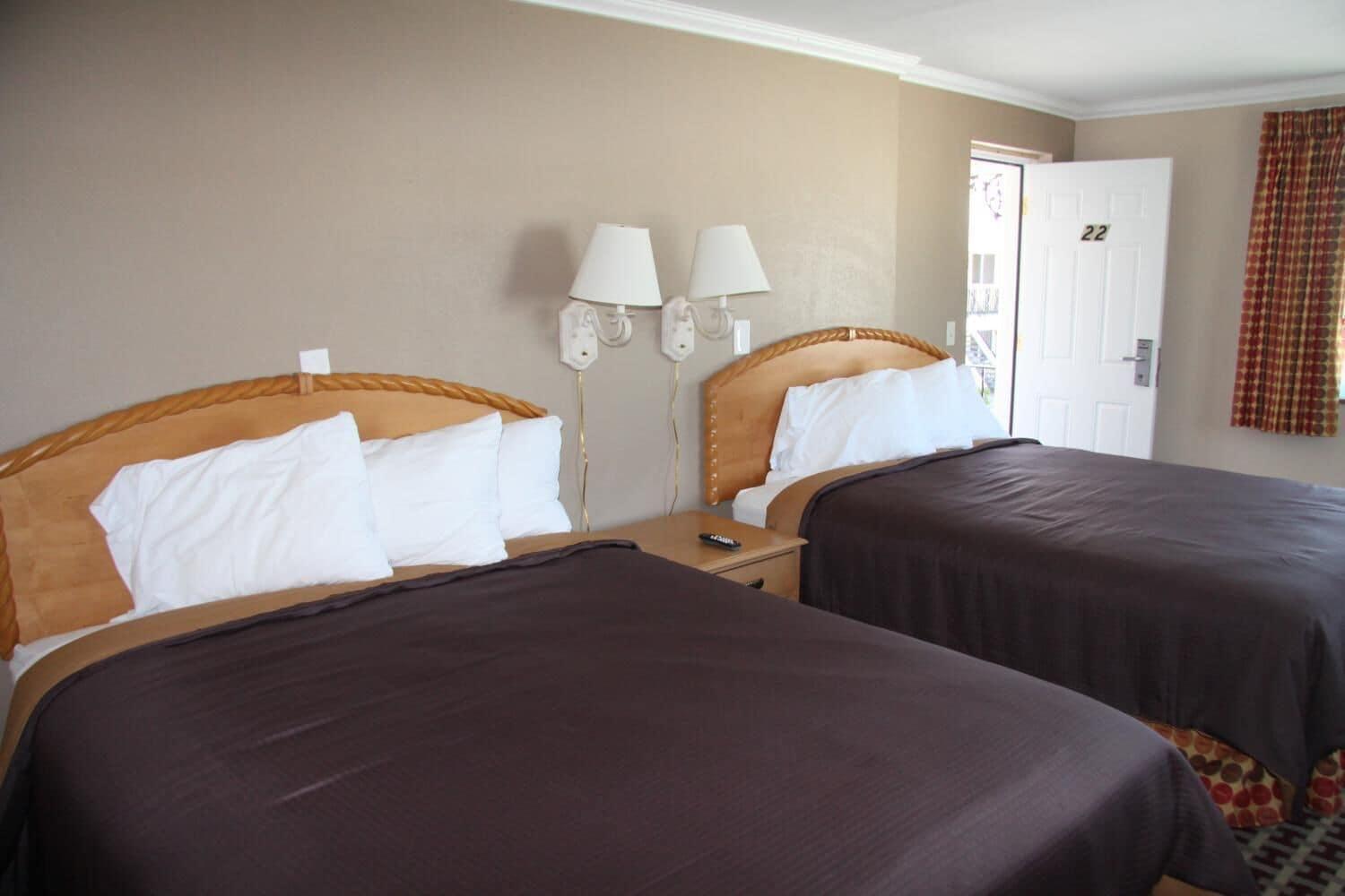 Cape Cod Inn Хианнис Экстерьер фото